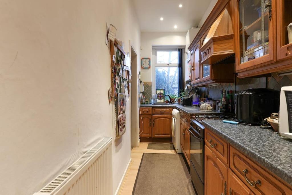 Bradford Digs Self Contained House Apartment